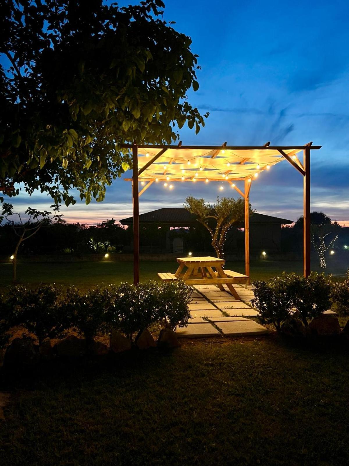 Апартаменты A Casa Di Ale Санта-Мария-ди-Кастеллабате Экстерьер фото
